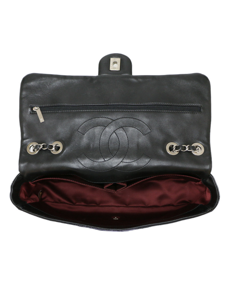 CHANEL Jumbo bag embossed patent black leather
