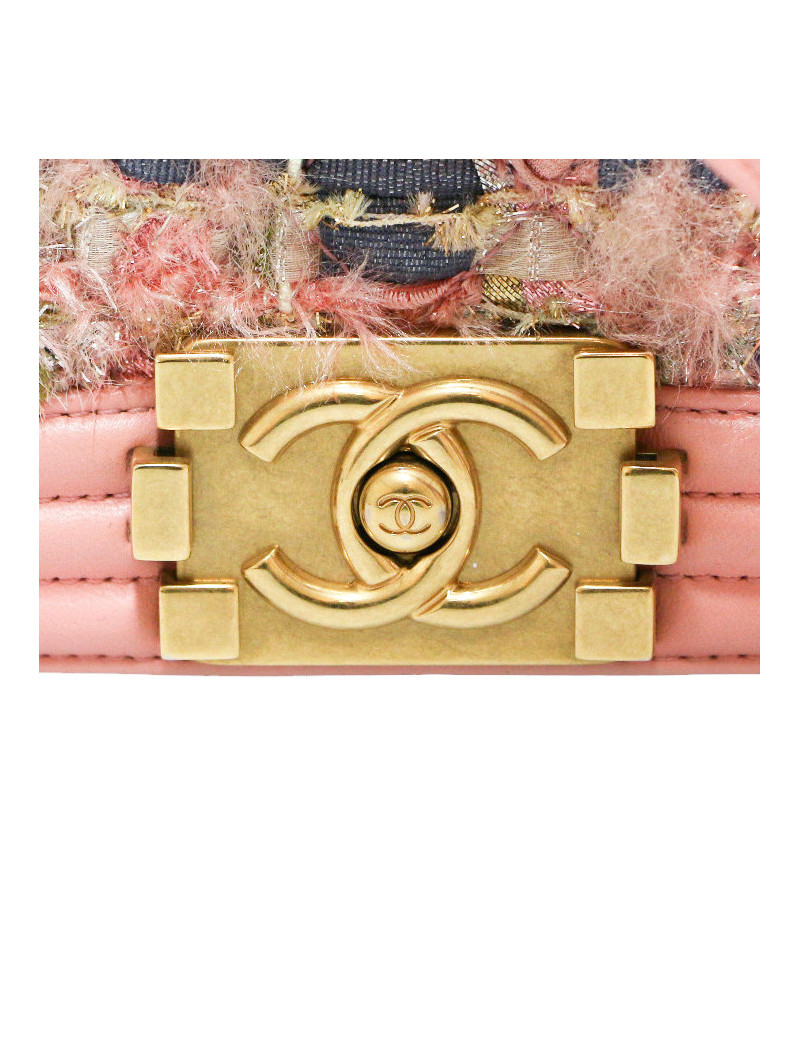 Boy CHANEL  rose tweed
