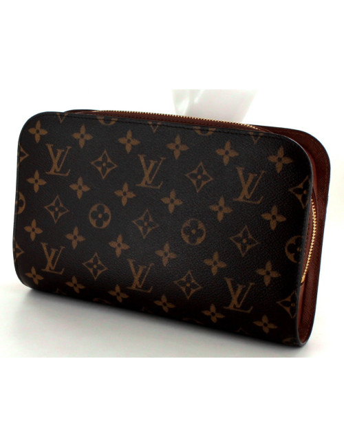 pochette LOUIS VUITTON moogramme