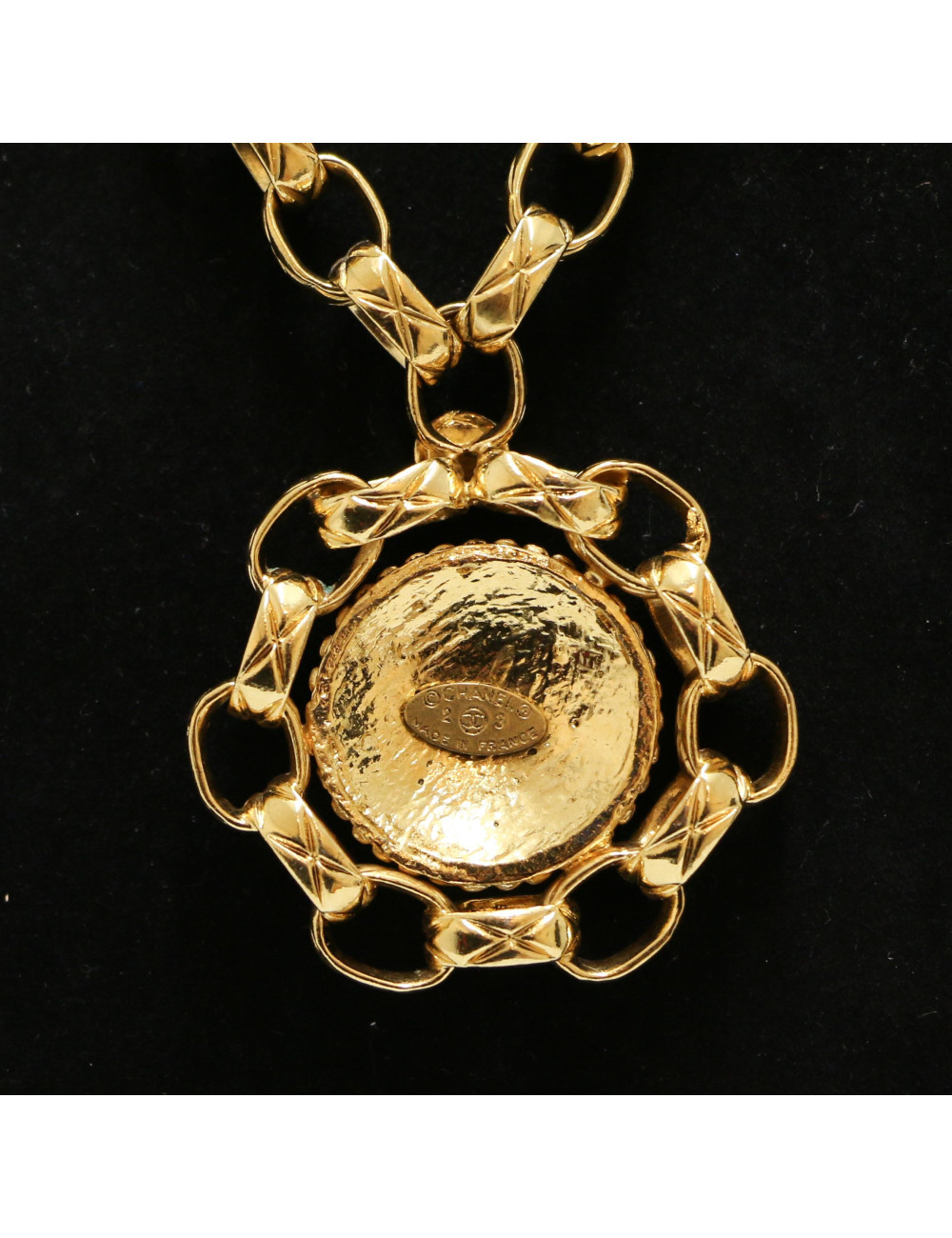 Sautoir vintage CHANEL pate de verre emeurode