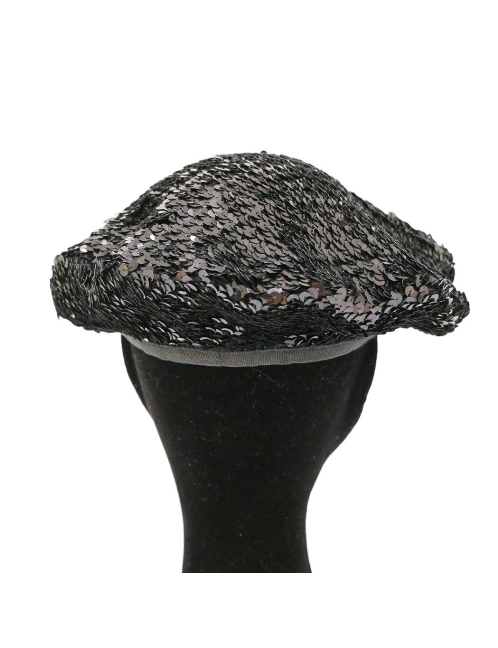 CHANEL sequins beret size medium