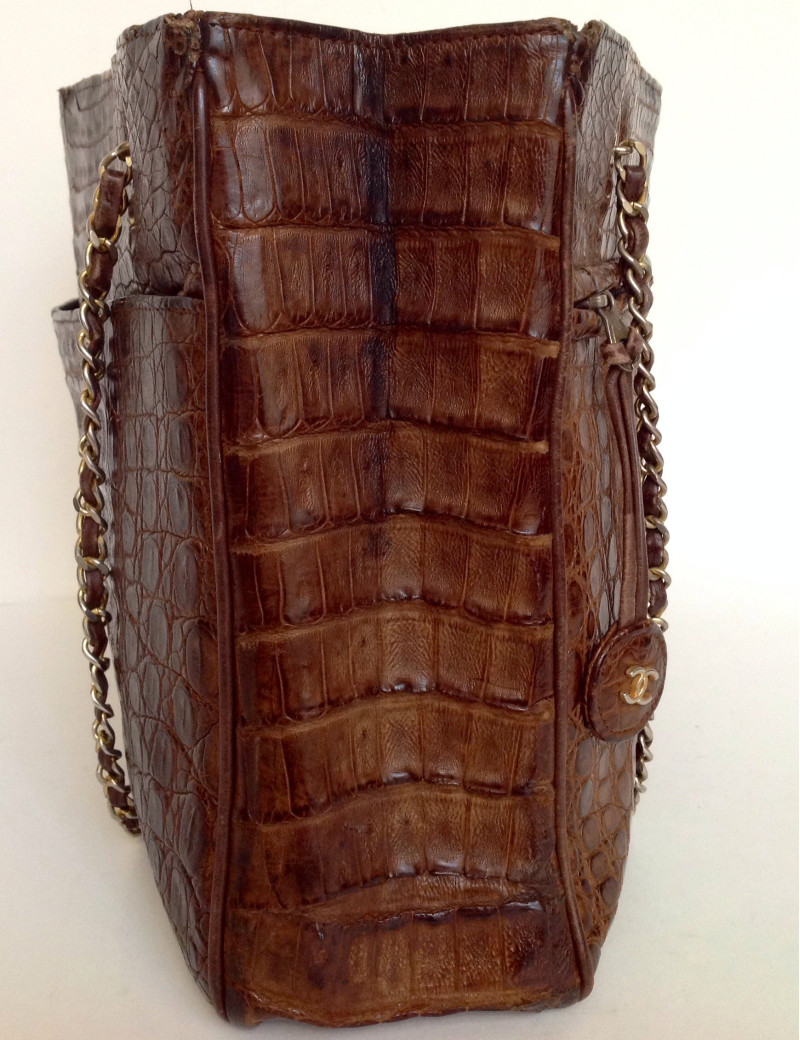 sac CHANEL, crocodile marron vintage