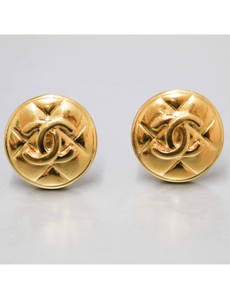 Clips vintage ronds CHANEL matelassés