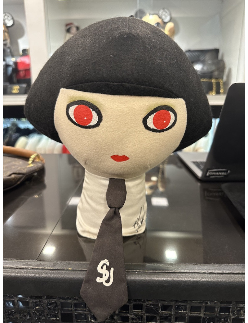 Mon Mon Shu Girl KARL LAGERFELD Maison Shu Uemura