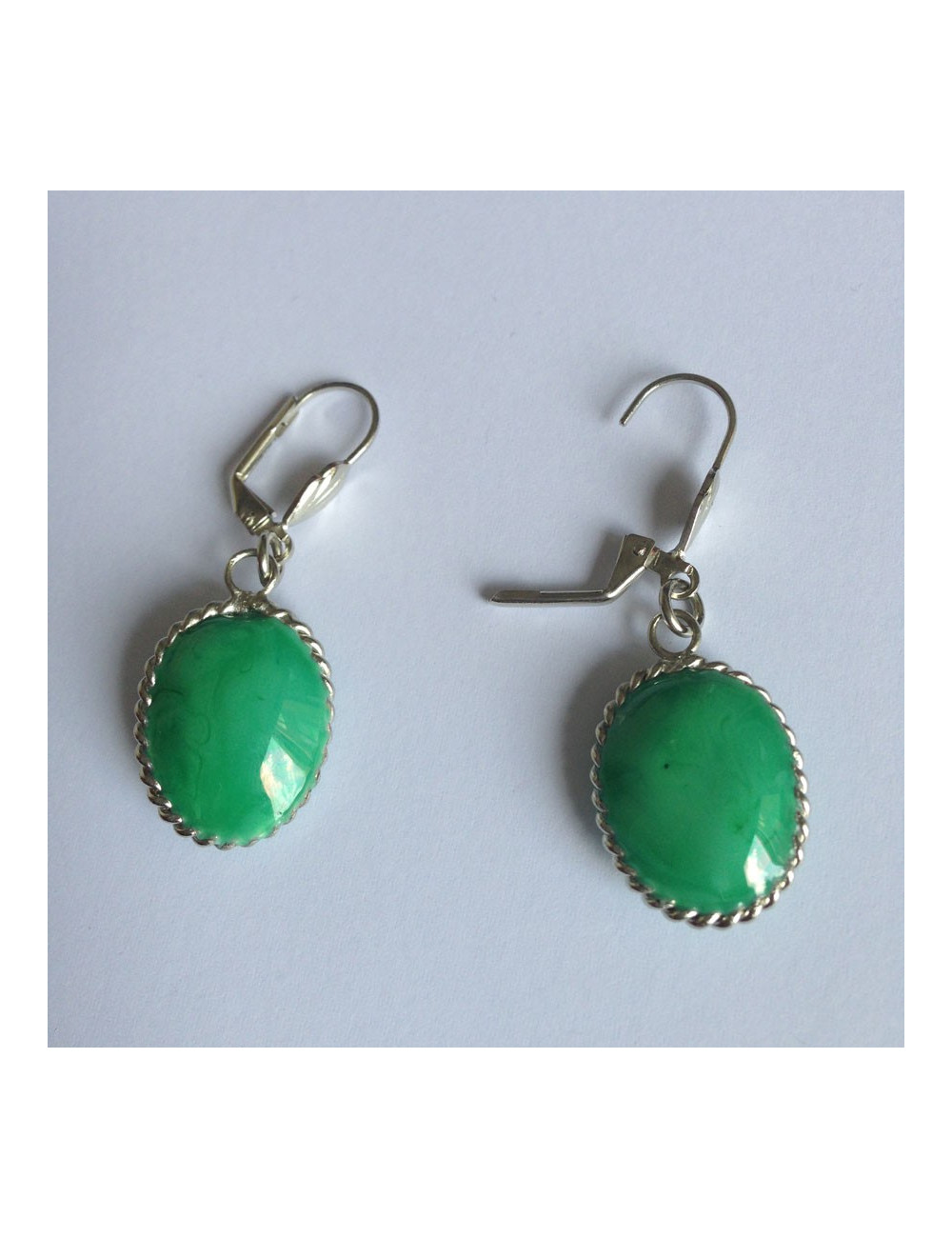 Clous pâte de verre jade MARGUERITE DE VALOIS