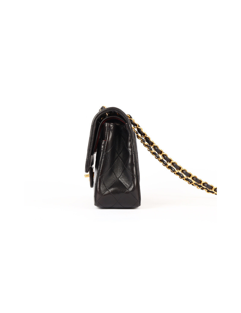 Timeless CHANEL noir vintage