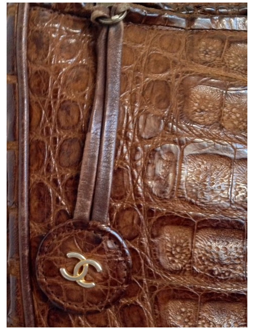 sac CHANEL vintage croco caméra