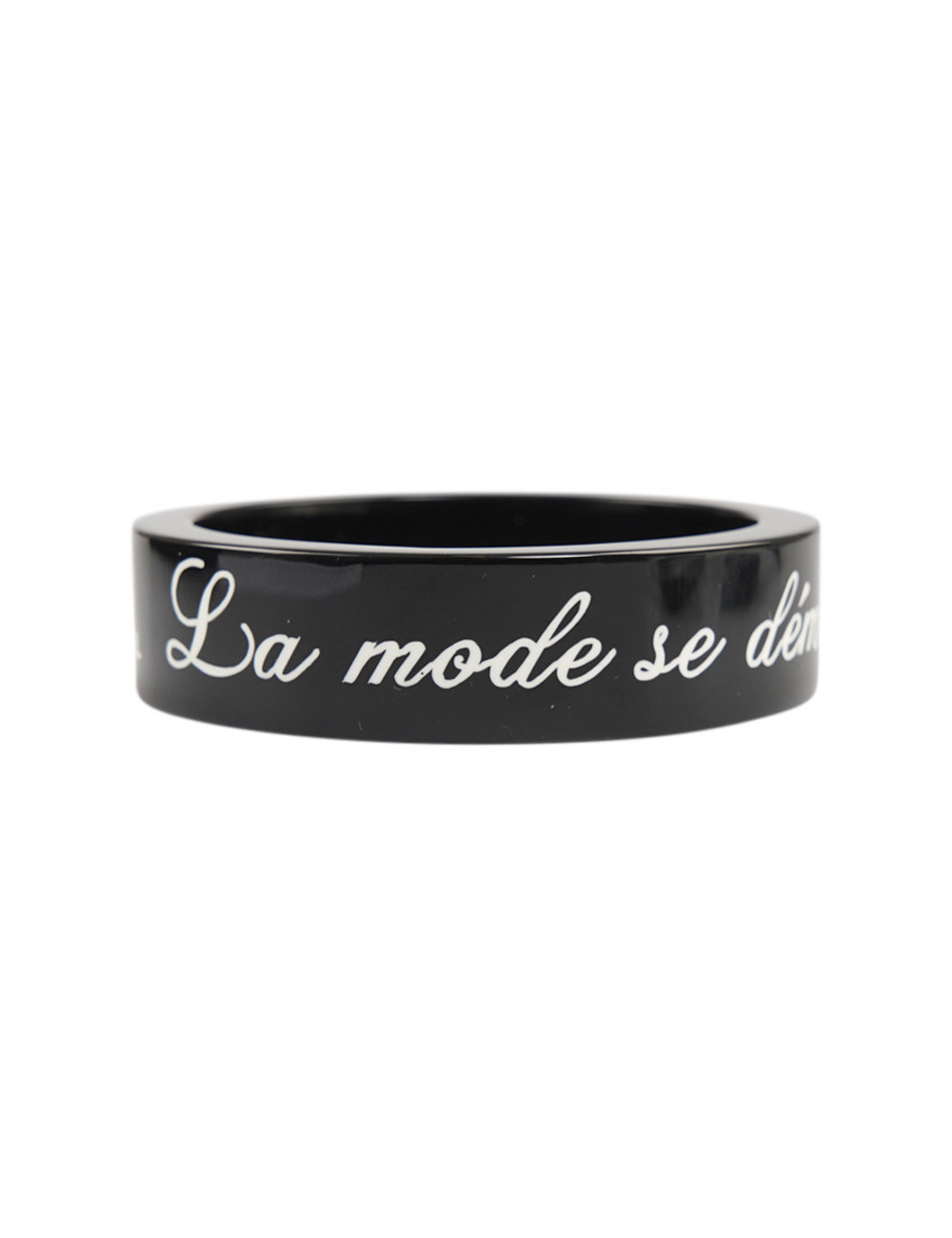 Bracelet CHANEL "la mode se démode, le style jalais"