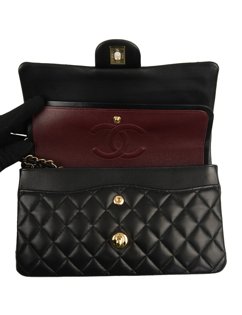 Timeless CHANEL cuir d'agneau noir