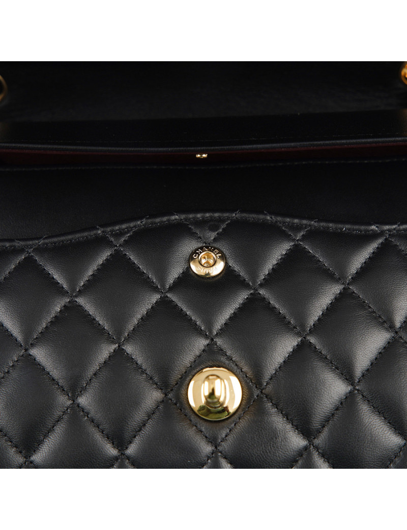 Timeless CHANEL cuir d'agneau noir