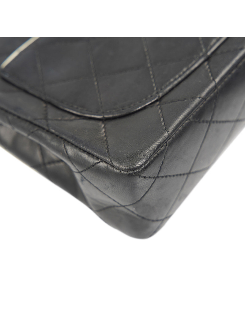 Petit sac vintage CHANEL noir gansé de blanc