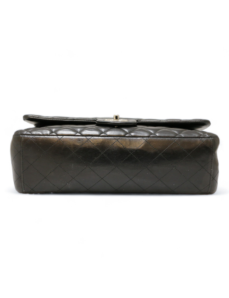 Maxi Jumbo CHANEL matelassé noir