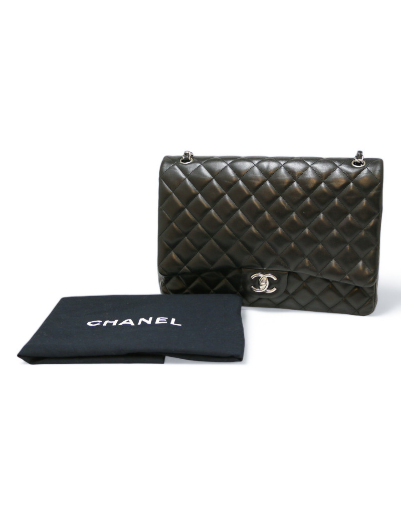 Maxi Jumbo CHANEL matelassé noir