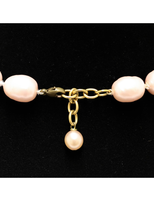 Collier CHANEL perles pâte de verre nacrées rose