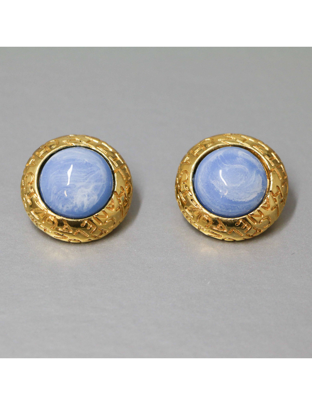 Clips CHANEL pâte de verre bleue