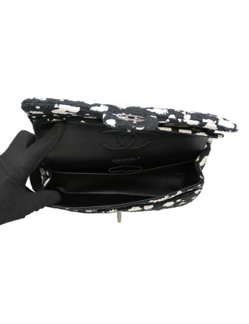 Sac CHANEL tweed noir et blanc