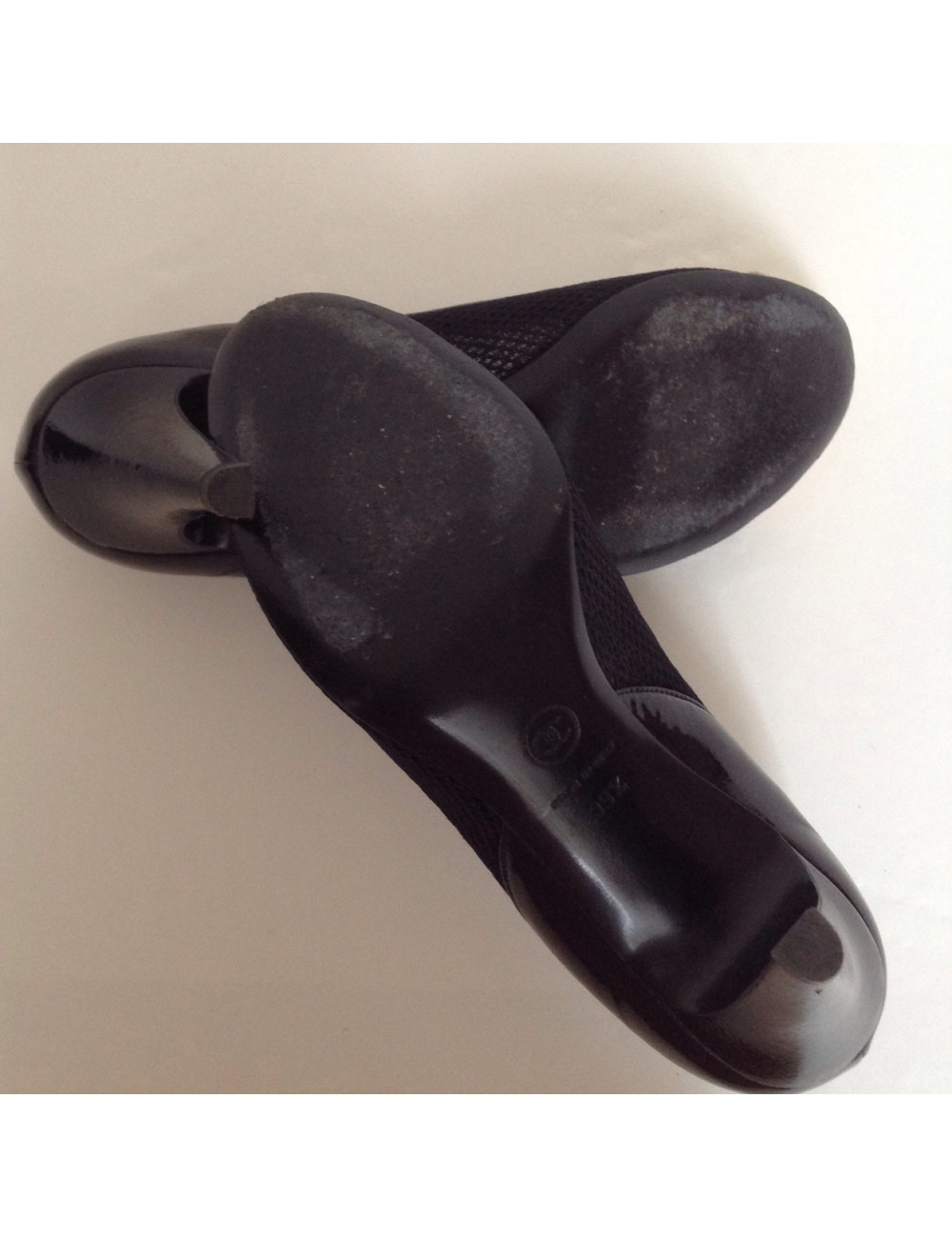 escarpins CHANEL t 39.5 bout dorés