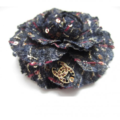 Tweed CHANEL Camellia brooch