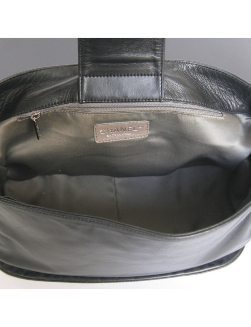 sac CHANEL cuir lisse et  bordures en vernis