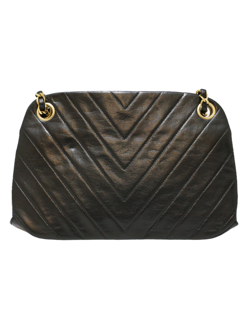 CHANEL vintage herringbone bag