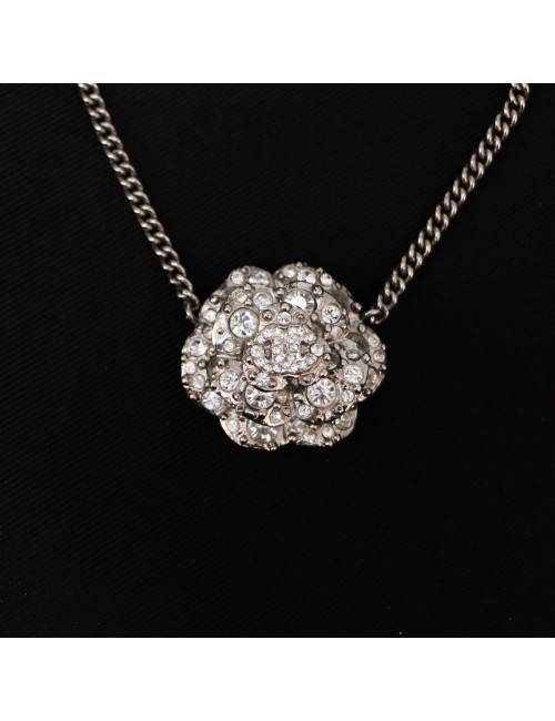 Collier camélia CHANEL brillants Swarovski