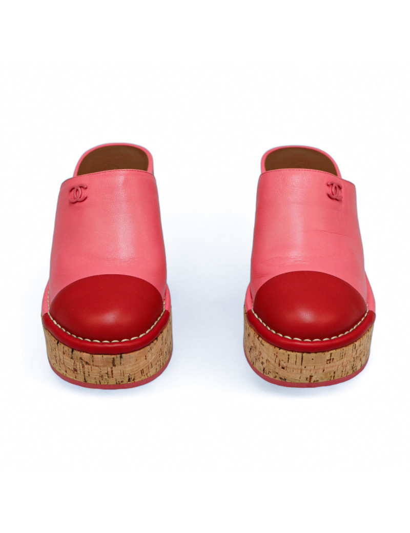 Sabots CHANEL t39 cuir rose