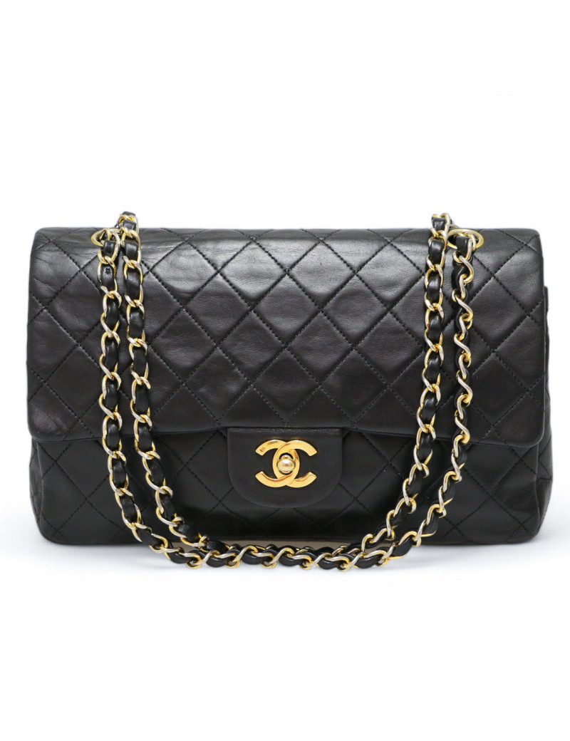 Timeless CHANEL médium cuir d'agneau noir
