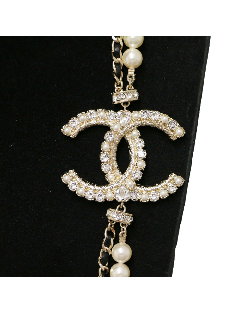 Sautoir CHANEL multirangs