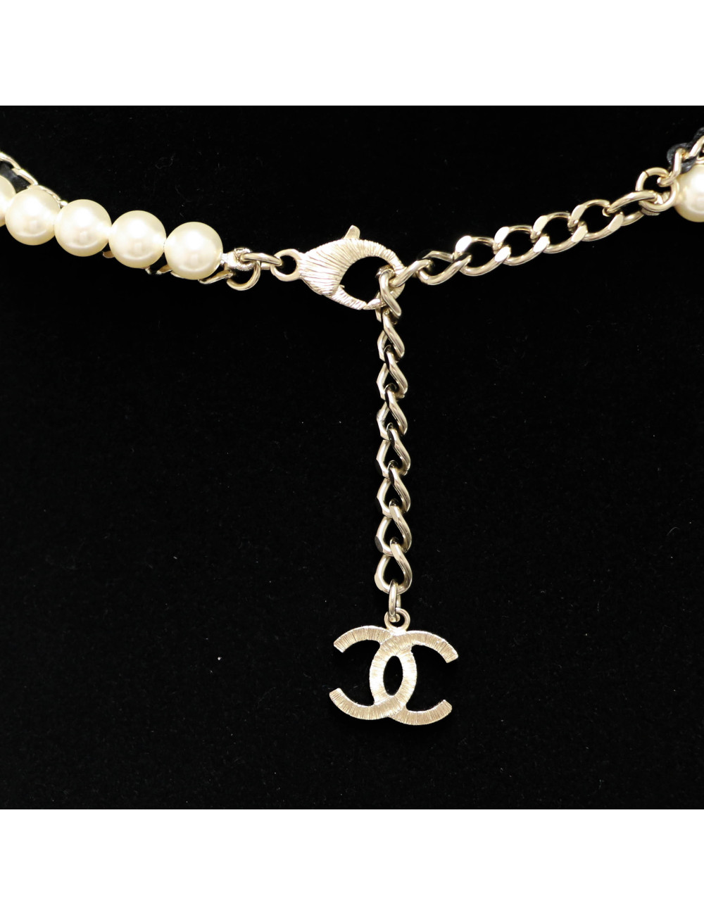 Sautoir CHANEL multirangs