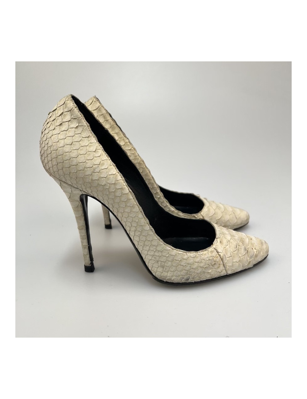 Pumps in white python BALMAIN T38, 5