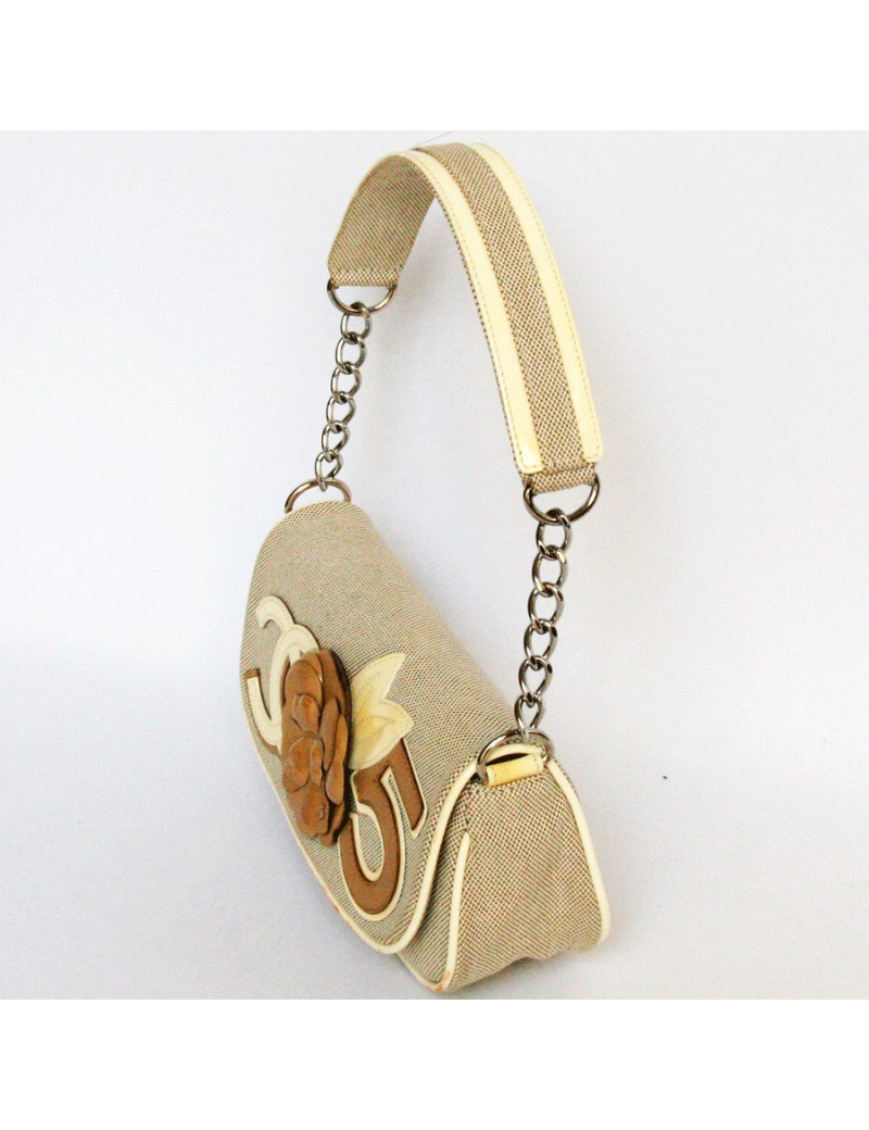 Mini sac CHANEL en toile beige et camélia verni