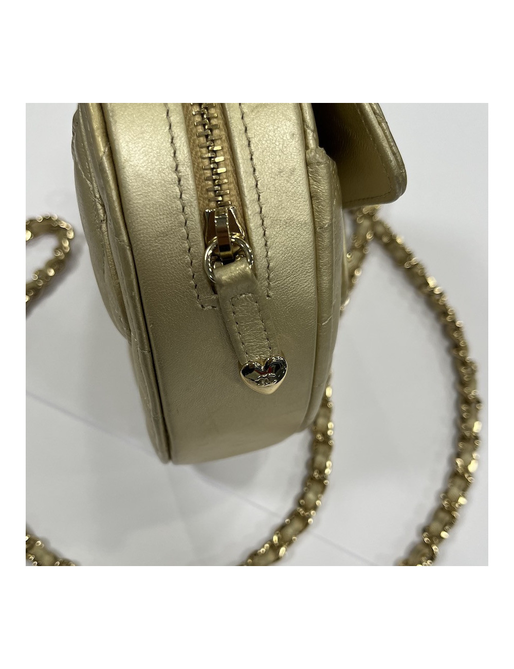 Mini sac coeur CHANEL doré