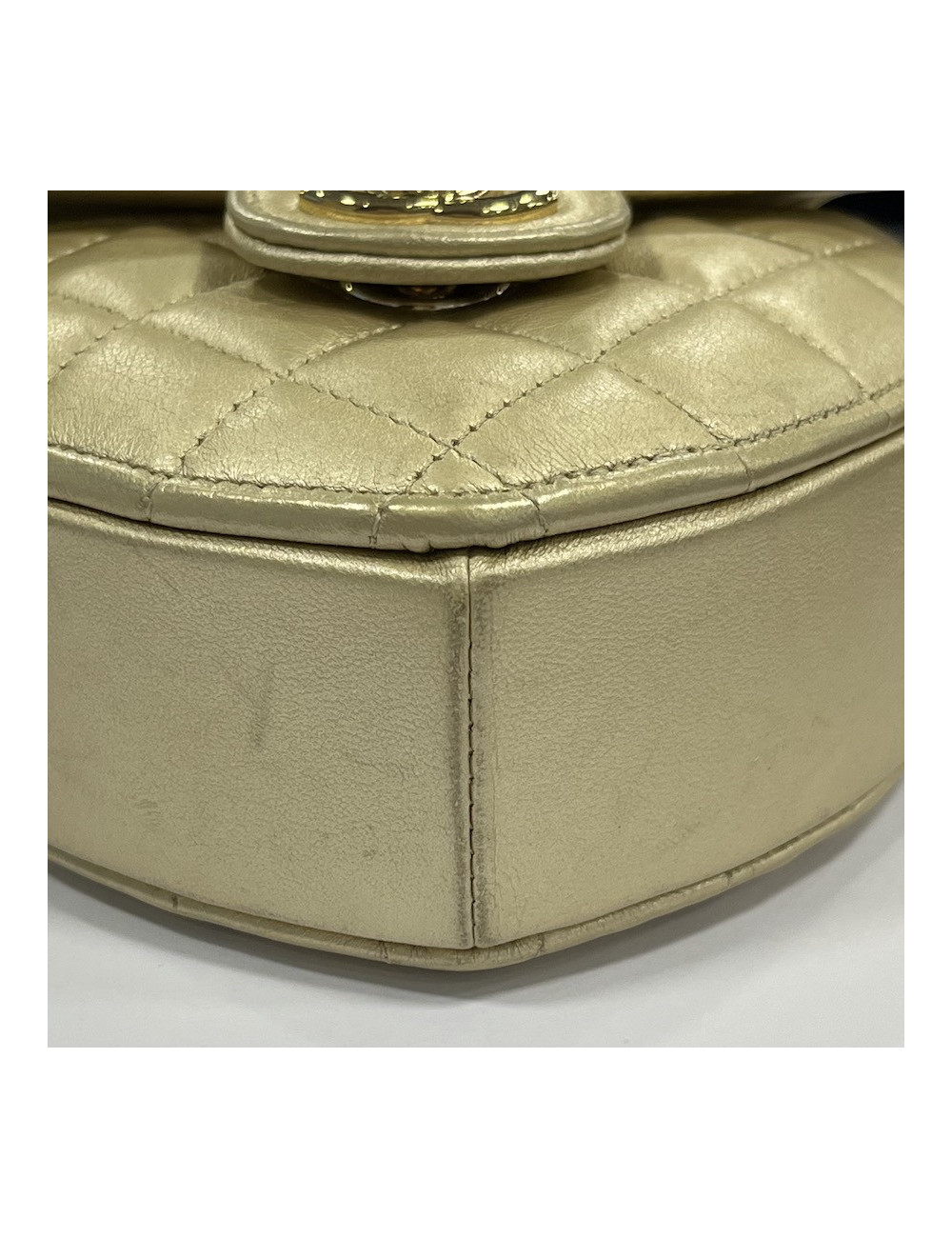 Mini sac coeur CHANEL doré