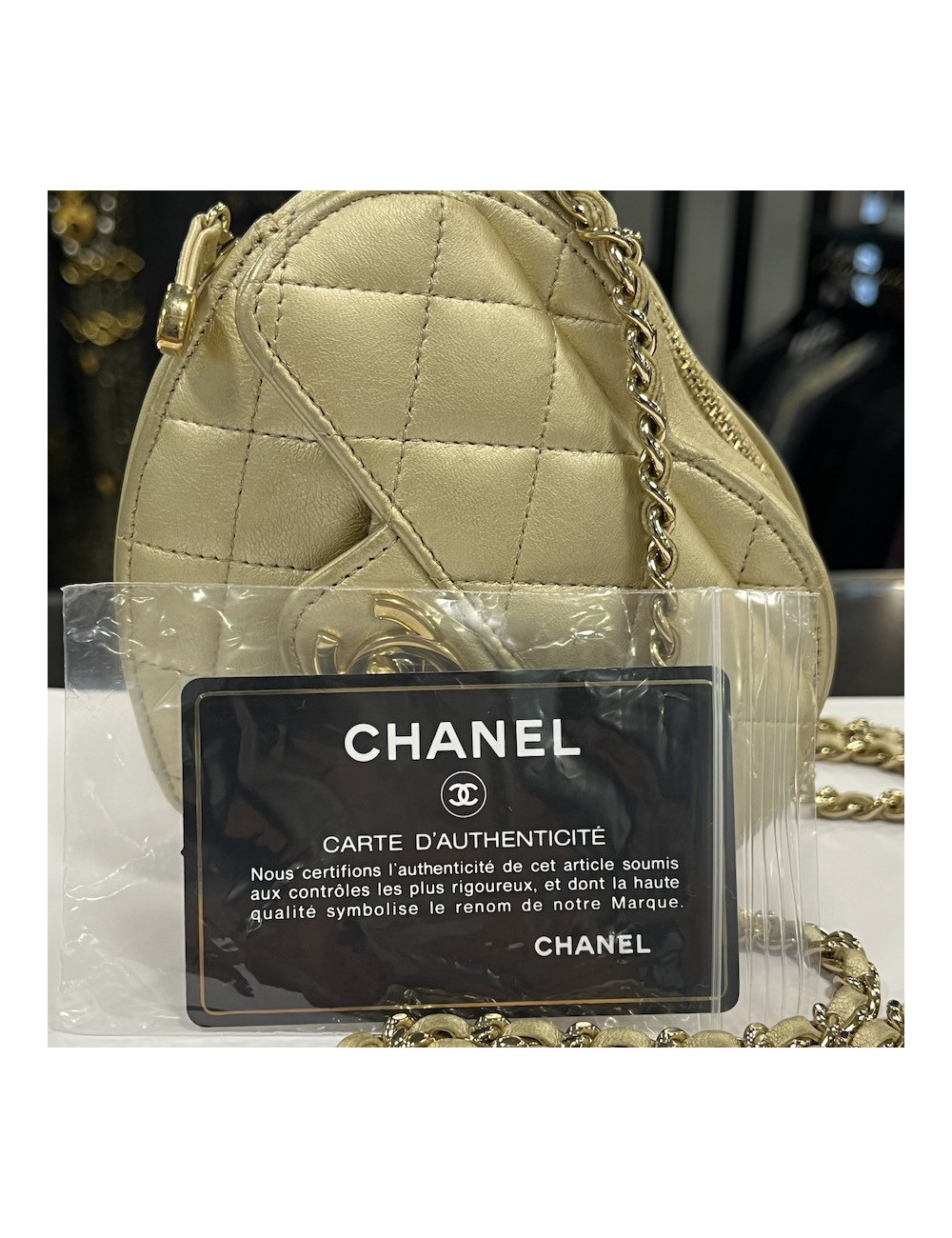 Mini sac coeur CHANEL doré