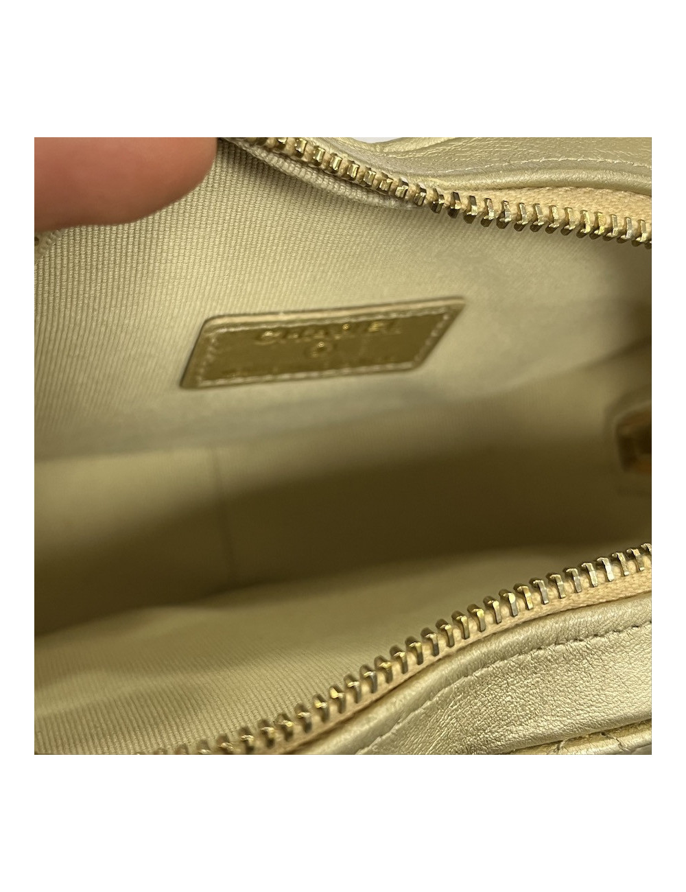 Mini sac coeur CHANEL doré