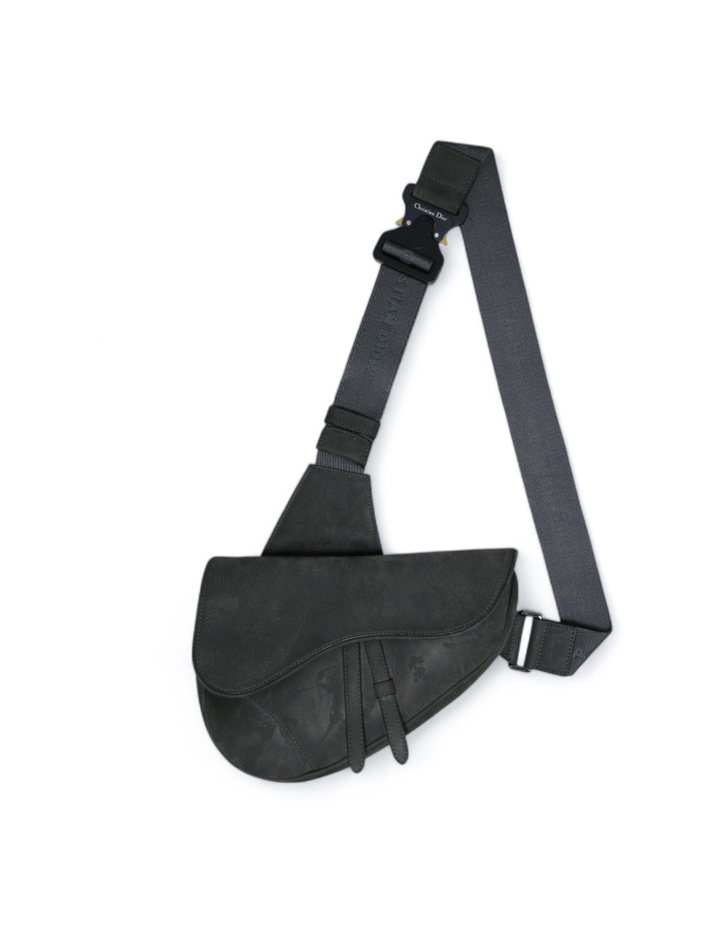 Sac Saddle DIOR homme suède embossé