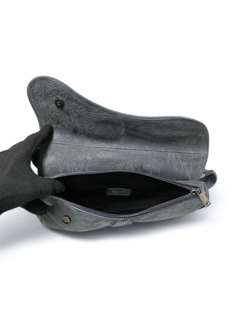 Sac Saddle DIOR homme suède embossé