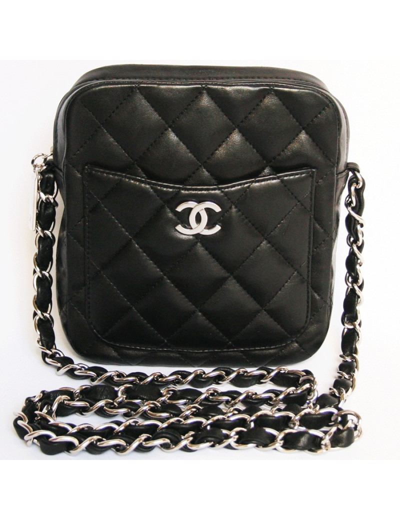 Sacoche CHANEL matelassée noire