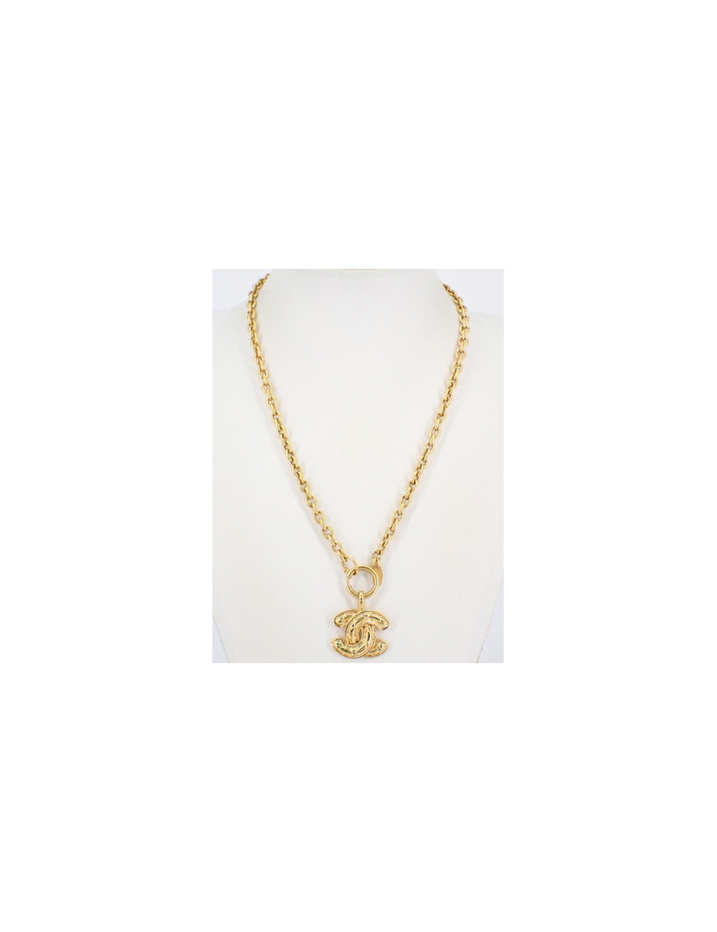 Collier pendentif CHANEL matelassé