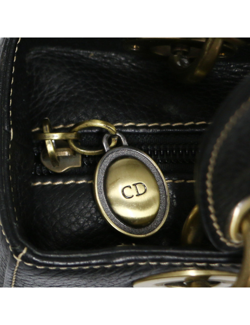 Lady DIOR cuir grainé