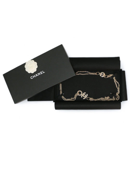 Long sautoir CHANEL doré