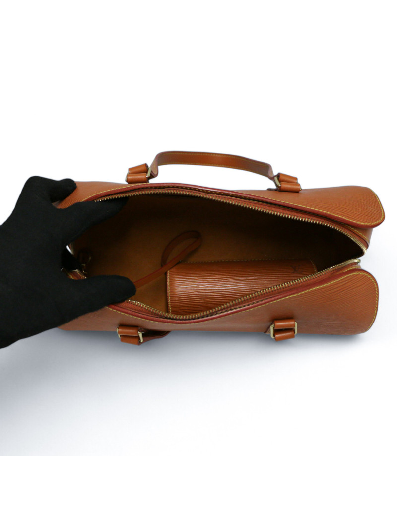 Sac papillon LOUIS VUITTON cuir épi