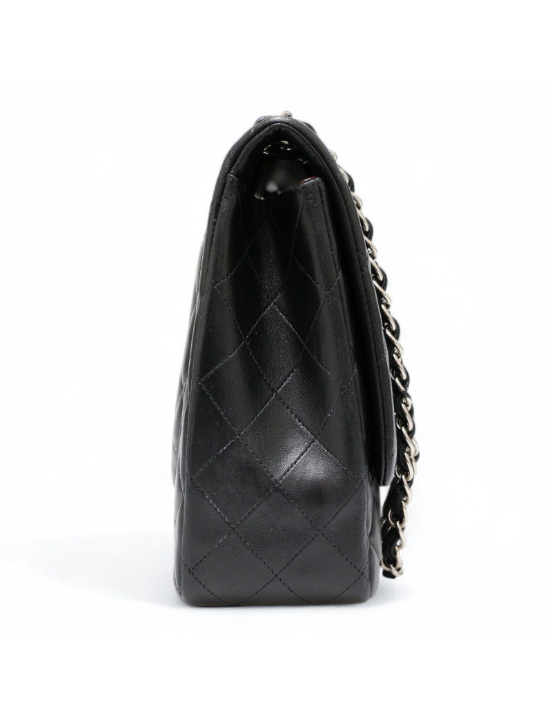 Maxi Jumbo CHANEL cuir matelassé noir