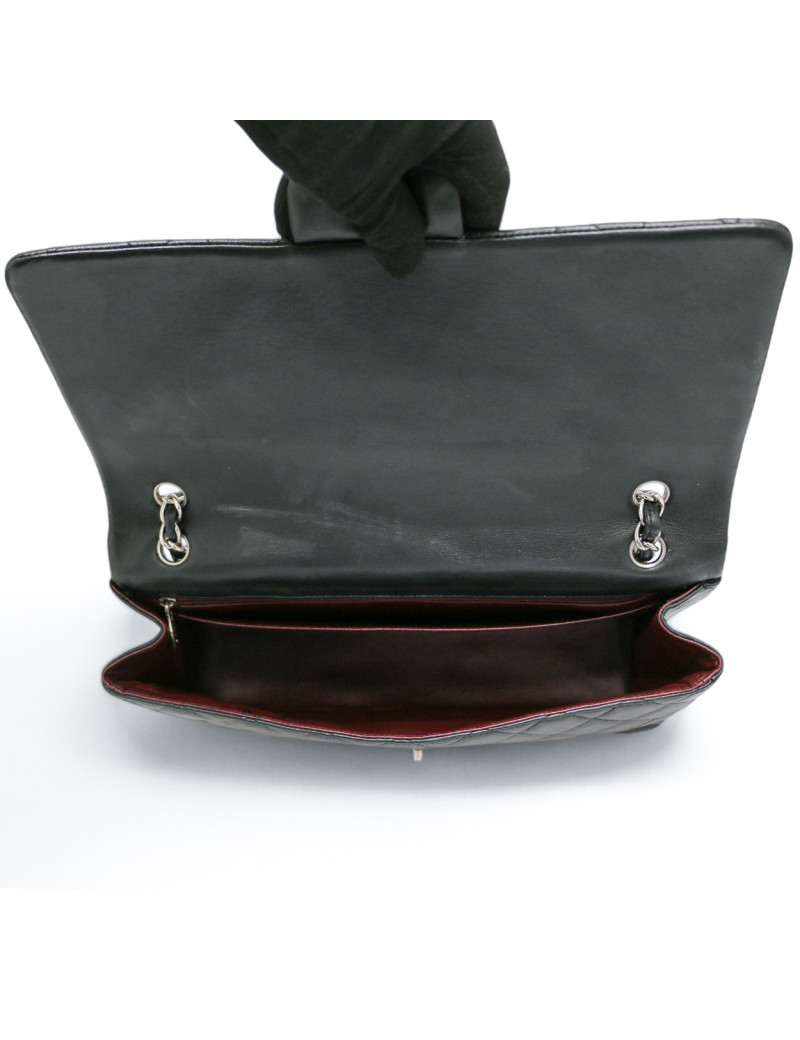 Maxi Jumbo CHANEL cuir matelassé noir