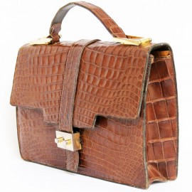 Anonymous in vintage Brown croco bag