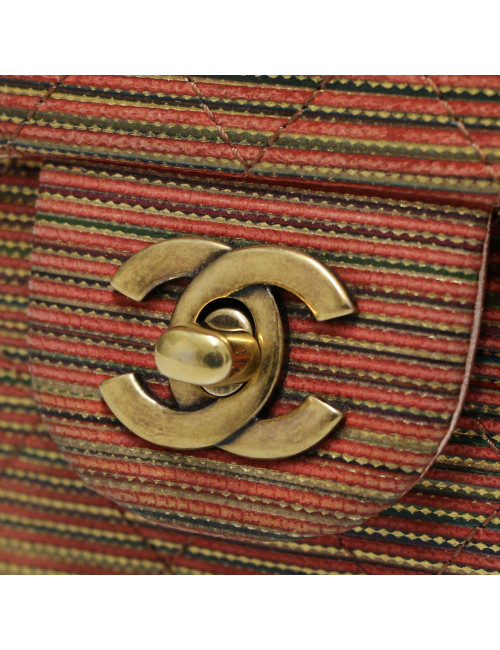 Mini Timeless Chanel cuir marron : nous livrons dans le monde entier