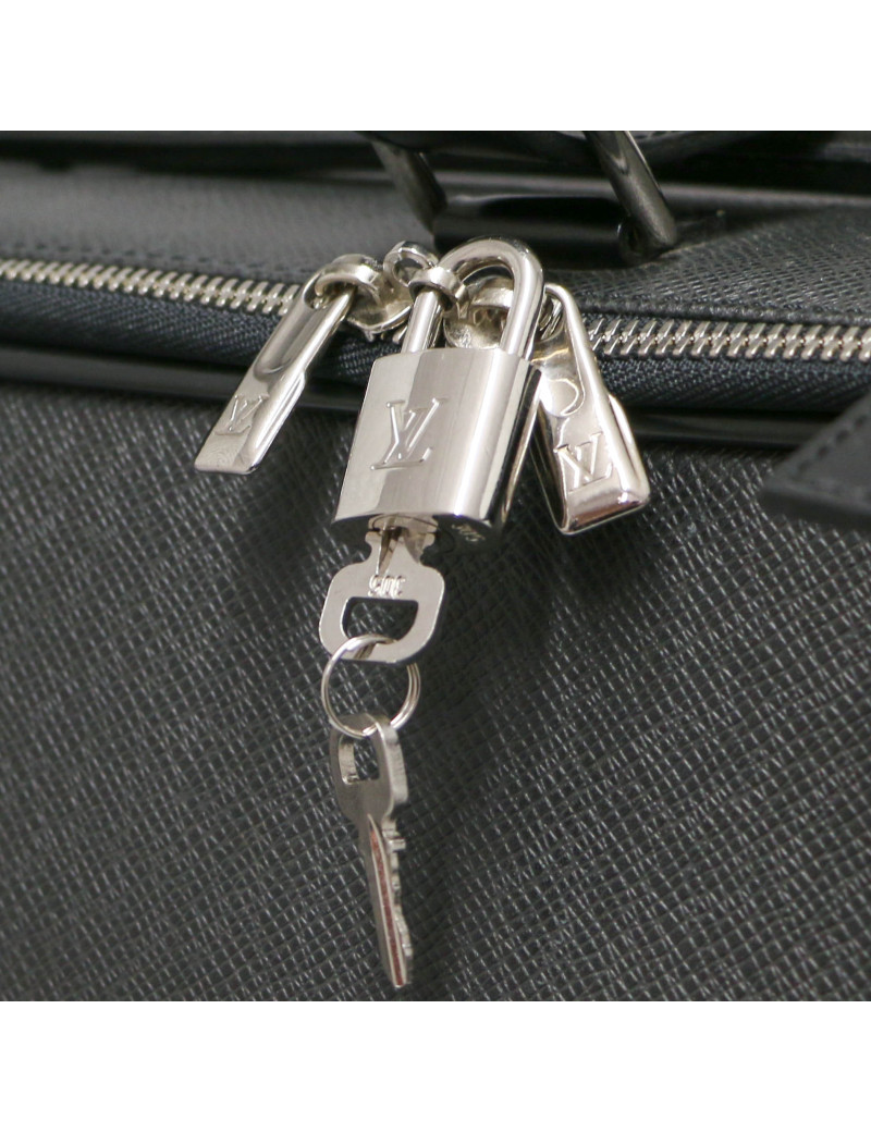 Valise Pégase Louis Vuitton cuir Taiga ardoise :  taille bagage cabine