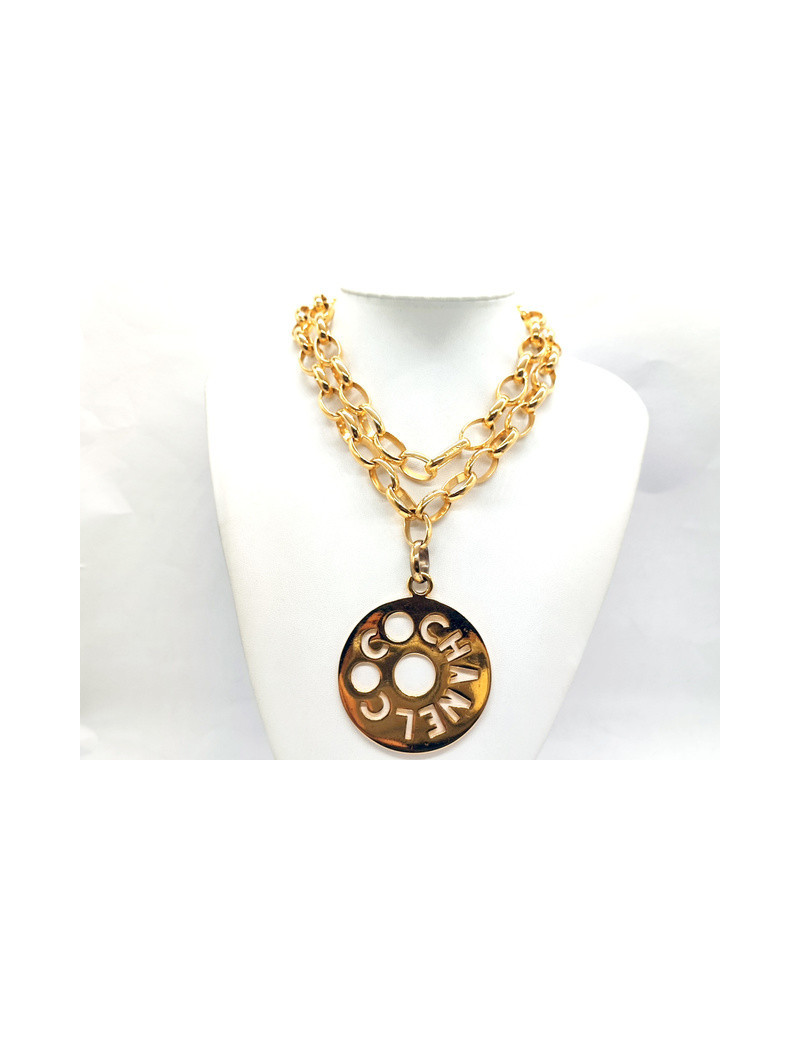 Collier CHANEL médaillon vintage