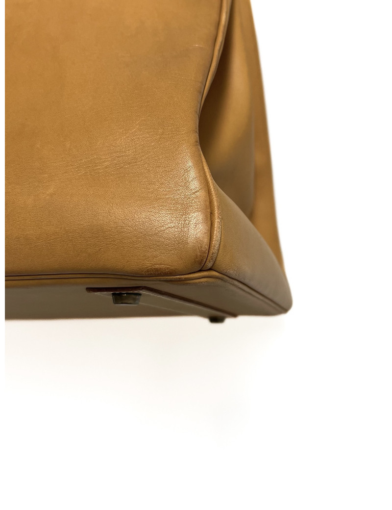 Birkin 40 Hermès Barénia couleur Gold : pièce emblématique de 1993