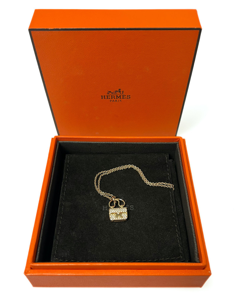 Pendentif Amulettes Constance HERMES or rose et diamants